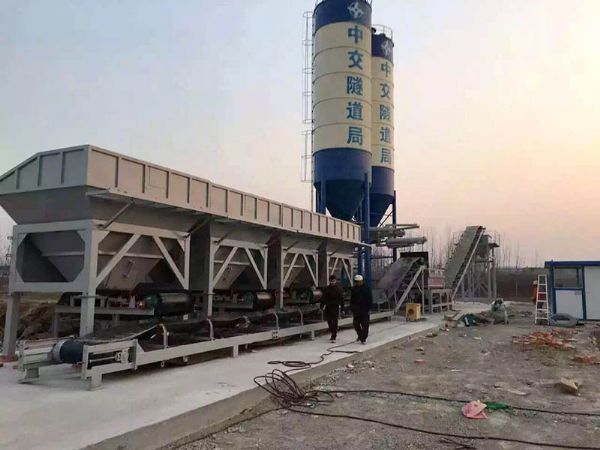 級(jí)配碎石拌合站